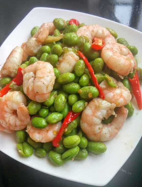香气浓郁的青豆炒虾仁