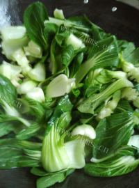 特色美食蒜香小白菜做法图解3)
