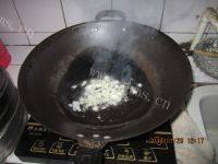 简易的冻豆腐炖白菜做法图解3)
