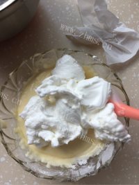 自制六寸戚风做法图解7)