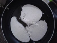 芳香四溢的芝麻脆饼做法图解5)