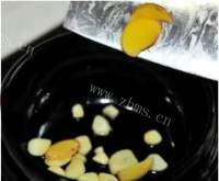 诱人的番茄炖牛腩做法图解3)