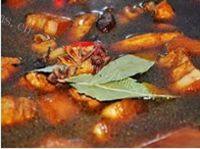 味道不错的豆角烧肉做法图解4)