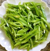 家常菜豆角丝炒肉做法图解4)