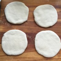 美味的牛肉饼做法图解7)