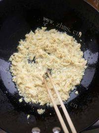 美味的素馅韮菜饺子做法图解4)