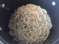 花生酱拌干捞面做法图解5)