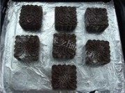自制巧克力绿豆沙月饼做法图解6)