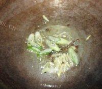 最爱的芹菜炒豆皮做法图解4)
