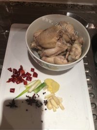 妈妈最爱的红烧鸡翅做法图解7)