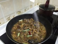 美味的红烧土鸡做法图解11)