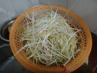 口感饱满的小炒豆芽做法图解1)