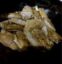 美味的可乐鸡翅做法图解4)