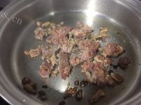 芳香四溢的荷兰豆炒肉做法图解2)