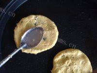 自制南瓜豆沙饼做法图解8)