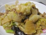 美味的白菜炒肉做法图解6)