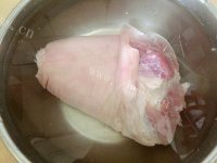 美味的红烧猪肘做法图解3)