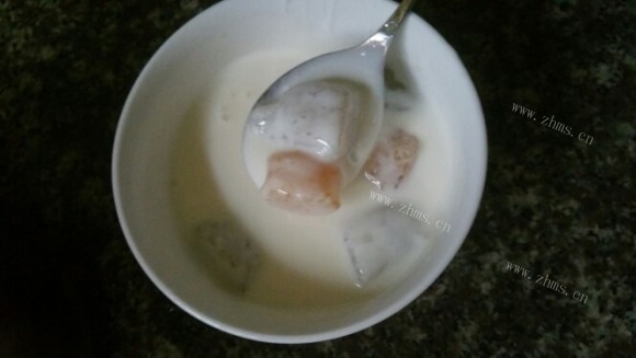 唇齿留香的自制酸奶