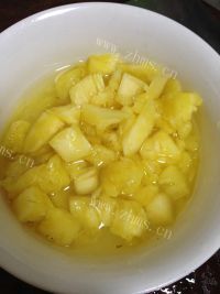 美味的菠萝八宝饭做法图解8)