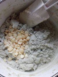 诱人的抹茶杏仁饼干做法图解5)