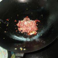 家常菜肉末四季豆做法图解9)