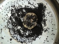 香甜美味的芝麻红豆饼做法图解7)