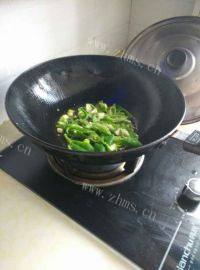 家常菜尖椒干豆腐做法图解4)