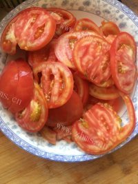 家常菜西红柿炒肉做法图解2)