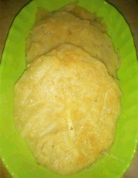 色泽鲜亮的土豆饼