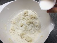 美味的鲜奶吐司做法图解8)