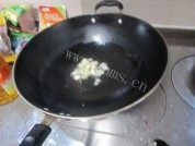 家常菜肉丝炒角瓜做法图解4)