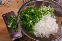 色香味俱全的海鲜炒饭做法图解2)