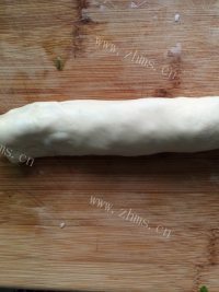 食欲满满的葱油饼做法图解6)