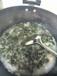 美味的紫菜蛋花汤做法图解3)