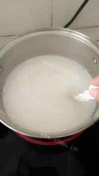新鲜椰奶水晶桂花糕做法图解4)