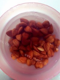 好吃的杏仁豆腐做法图解1)