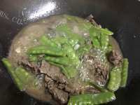荷兰豆炒牛肉做法图解10)