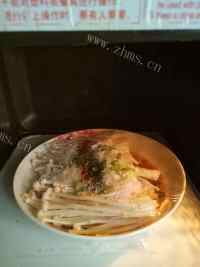 风味耗油金针菇做法图解6)