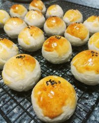 自制鲜肉酥饼做法图解7)
