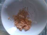 喷香芝麻虾皮米饭饼做法图解1)