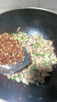 很下饭的孜然鸡肉做法图解8)