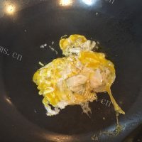 美味的青菜蛋炒饭做法图解3)