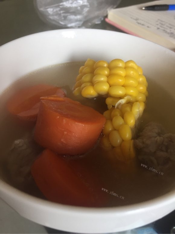 玉米胡萝卜排骨汤
