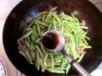美味的芸豆炒肉做法图解5)
