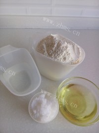 红豆沙菊花酥做法图解1)