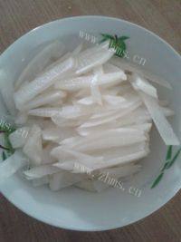 鲫鱼萝卜丝汤（首发）做法图解2)