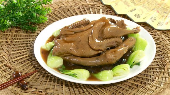 美味红扒水鸭
