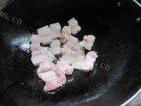 简单的花菜炒肉做法图解2)