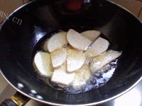 美味的香芋扣肉做法图解4)