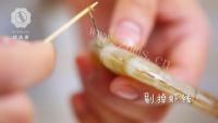 美味的椒盐大虾做法图解3)